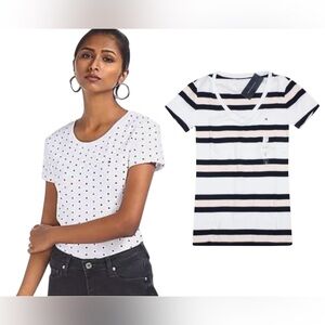2 Tommy Hilfiger ‘Favourite’ T-Shirts, 1 V-Neck Stripes, 1 Crew Neck Dots, Sz L